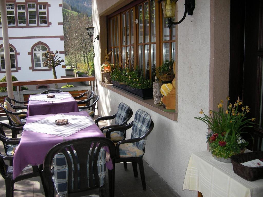 Hotel Gasthaus Zum Hirschen Simonswald Eksteriør billede
